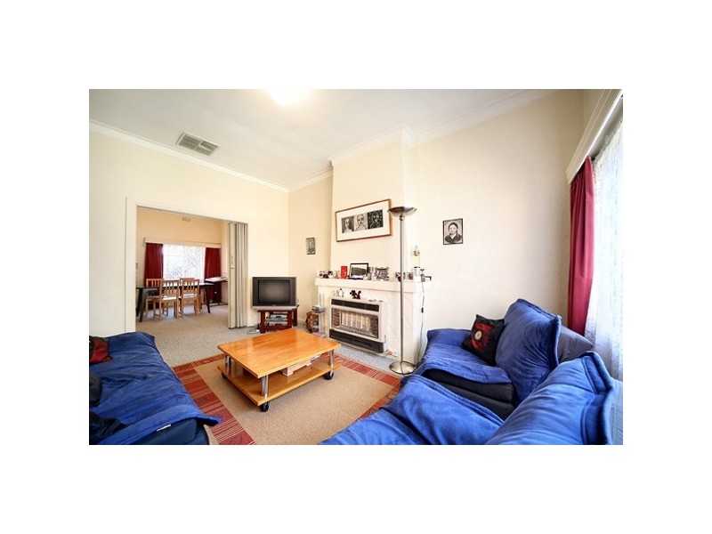 1 Glen Orme Avenue, Mckinnon VIC 3204