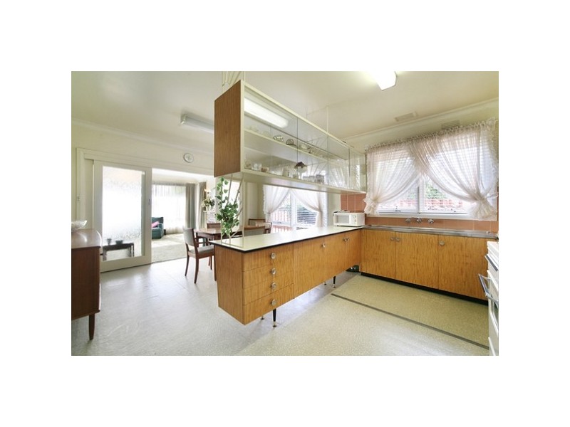 22 Seaview Avenue, Bentleigh VIC 3204