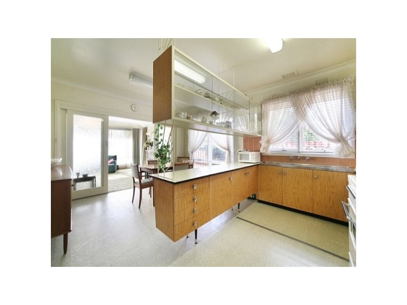 22 Seaview Avenue, Bentleigh VIC 3204