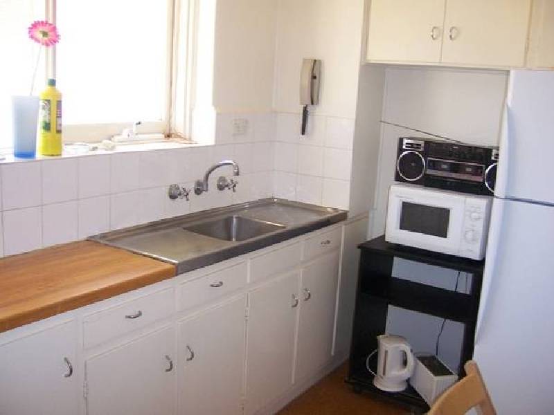 18/27 Mitford Street, St Kilda VIC 3182