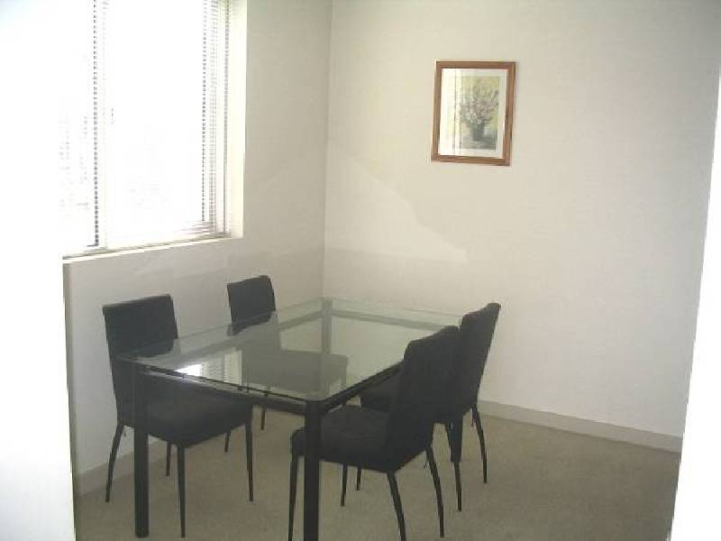 13/12 ACLAND STREET, St Kilda VIC 3182