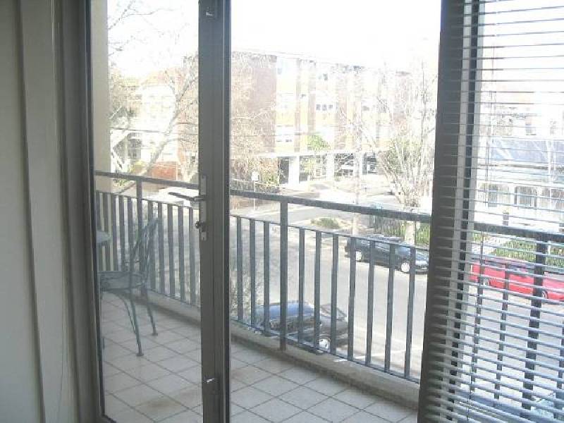 13/12 ACLAND STREET, St Kilda VIC 3182