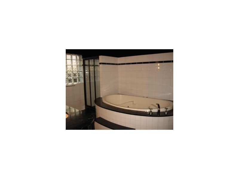 377 St Kilda Street, Brighton VIC 3186