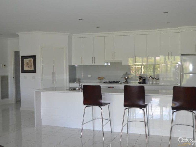 4 Kinross Court, Moama via, Echuca VIC 3564