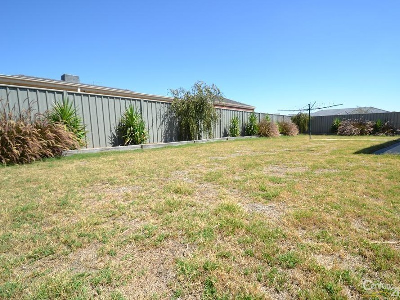12 Elm Street, Echuca VIC 3564