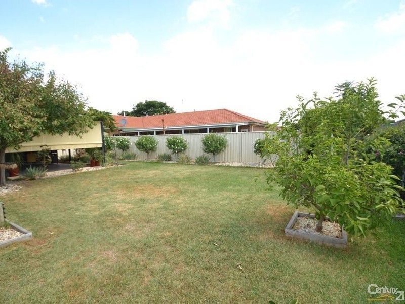 13 Roberts Court, Echuca VIC 3564