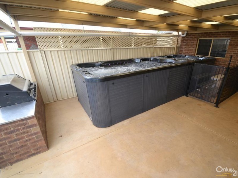 18 Quinn Court, Echuca VIC 3564