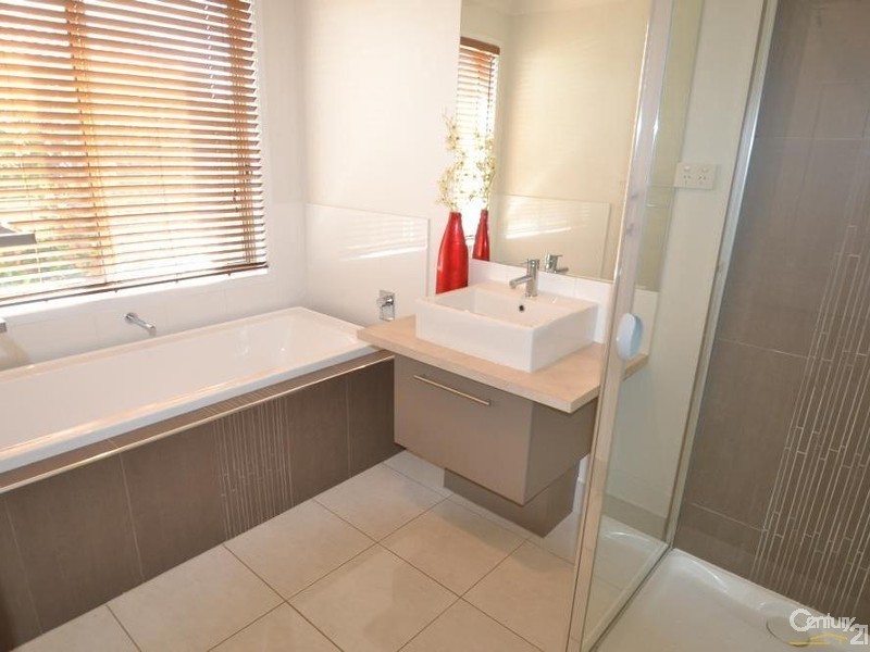 6 Skye Avenue, Moama NSW 2731