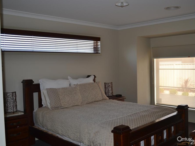 5 Antrim Court Moama via, Echuca VIC 3564