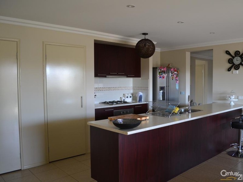 5 Antrim Court Moama via, Echuca VIC 3564