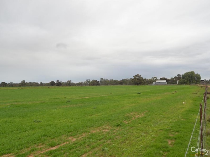 2570 Perricoota Road, Moama NSW 2731