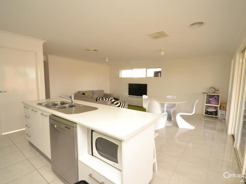 33 Struve Court, Echuca VIC 3564