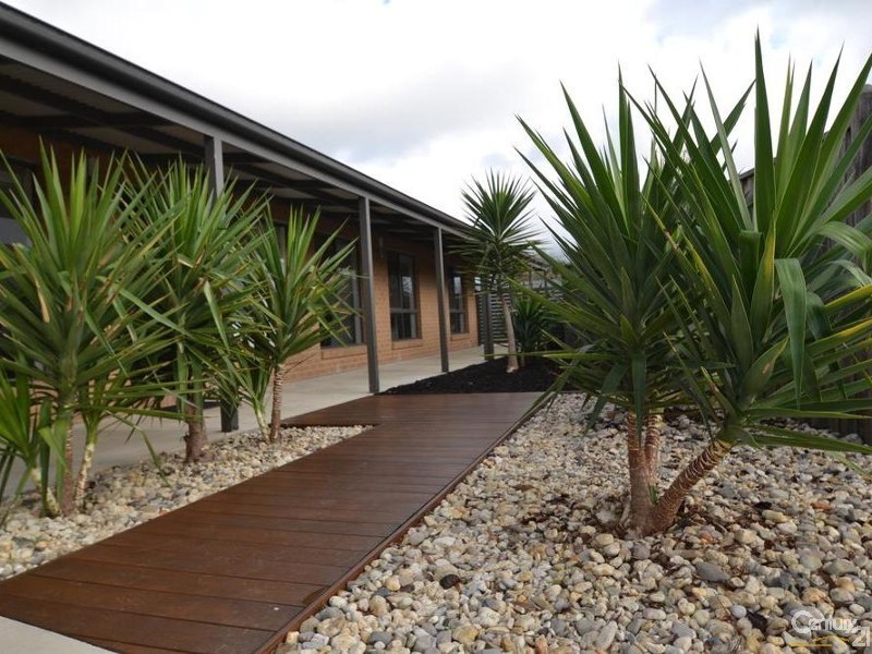 11 Willicent Terrace, Echuca VIC 3564