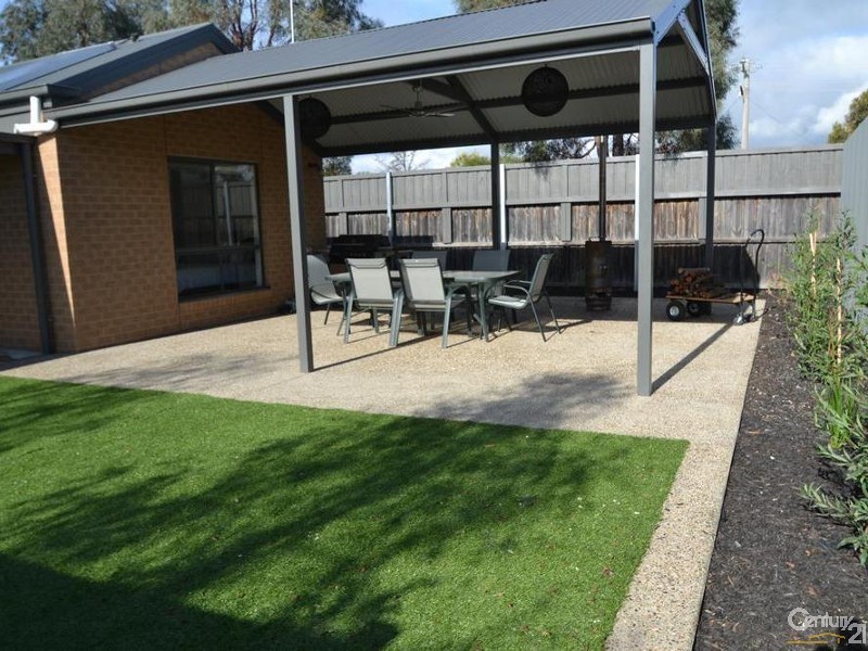 11 Willicent Terrace, Echuca VIC 3564