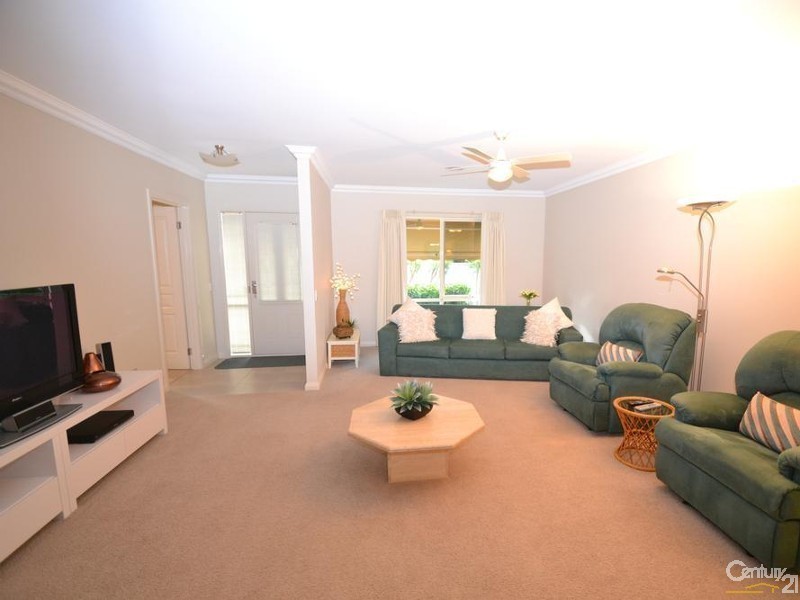 2/2 Lomond Court, Moama NSW 2731