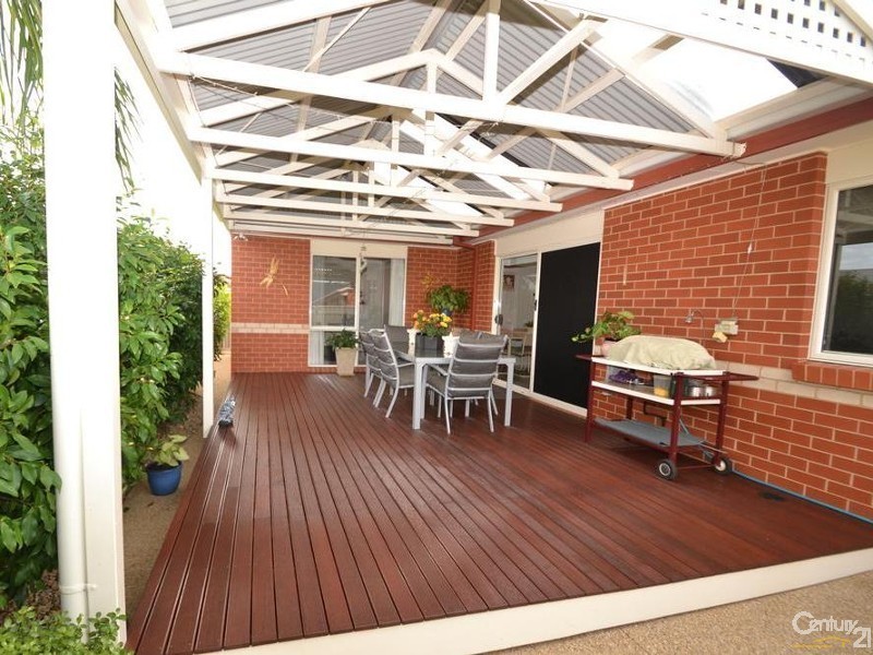 2/2 Lomond Court, Moama NSW 2731