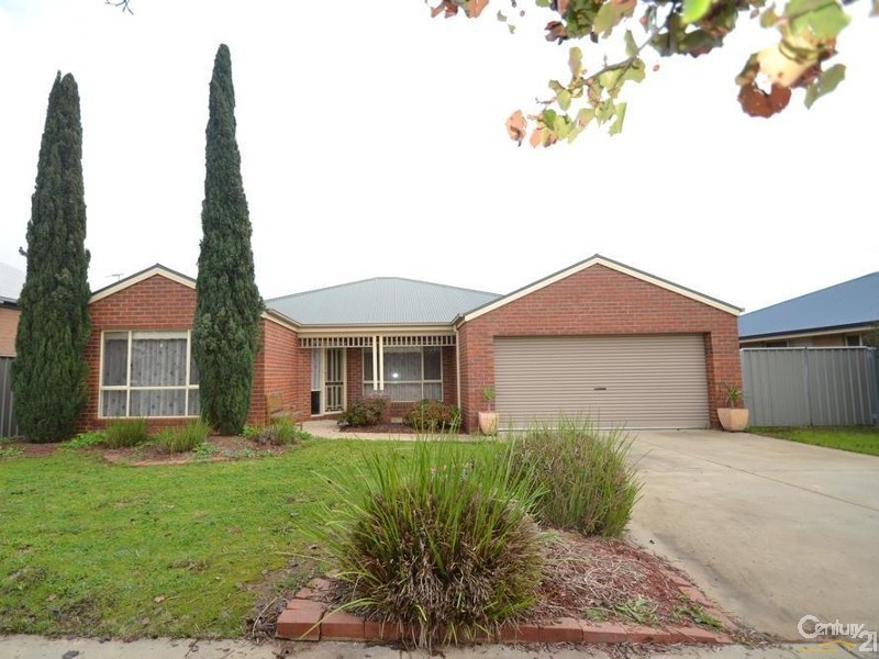 5 Victoria Place, Echuca VIC 3564