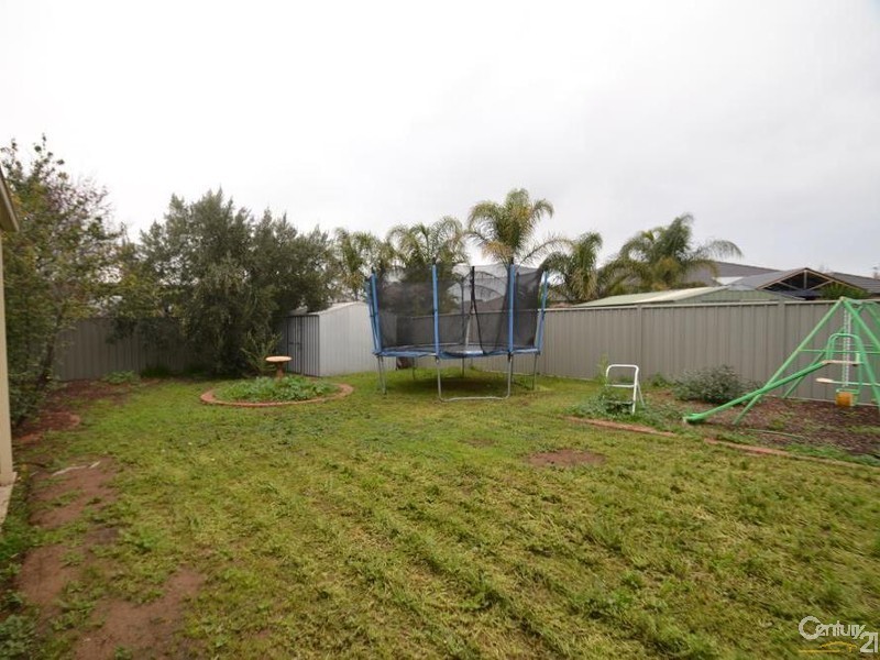 5 Victoria Place, Echuca VIC 3564