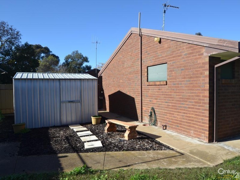 3 57 Francis Street, Moama via, Echuca VIC 3564