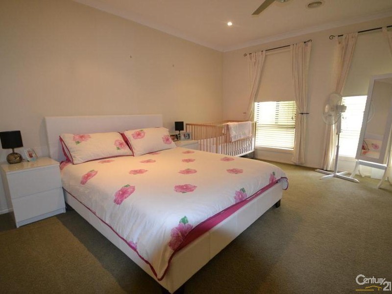 5 Kingfisher Drive West, Moama NSW 2731