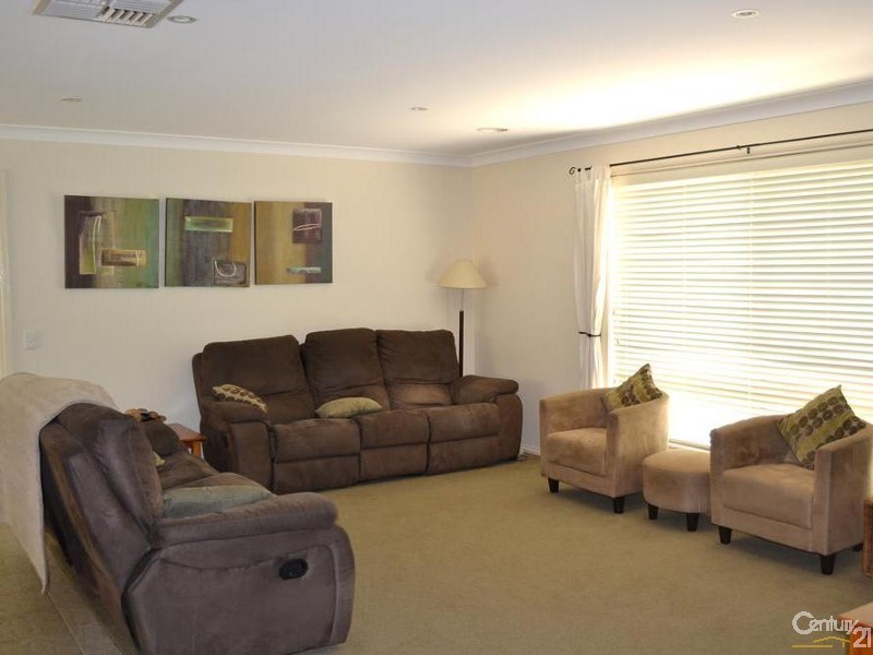 5 Kingfisher Drive West, Moama NSW 2731