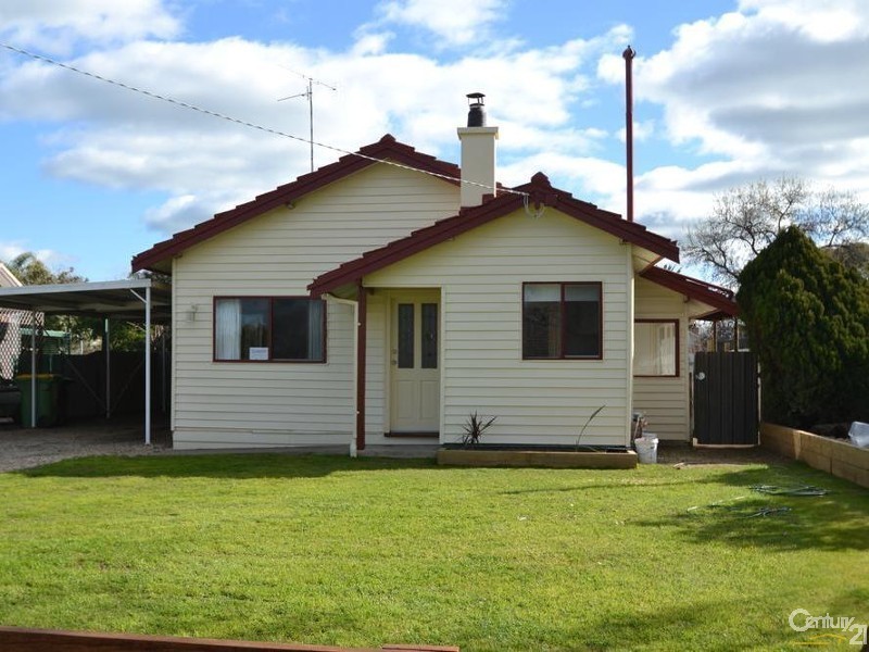 85 Hovell Street, Echuca VIC 3564