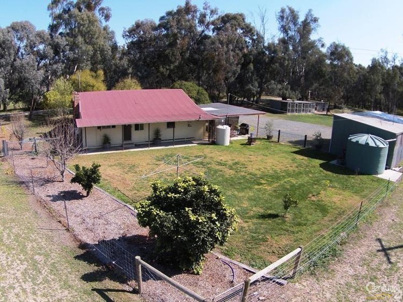 5 Simmie Road, Echuca VIC 3564