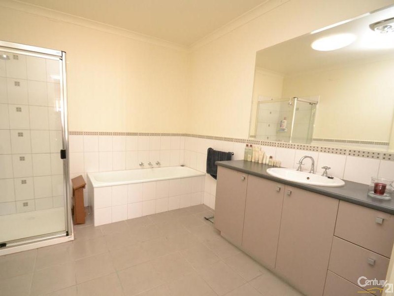 4/142-144 Bowen Street, Echuca VIC 3564