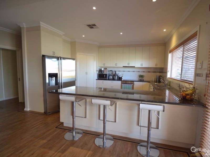 10 Kinross Court, Moama NSW 2731