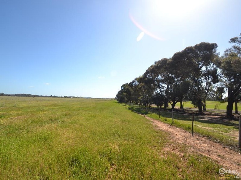 0 Corner Twenty Four Lane and Beer Road, Moama NSW 2731