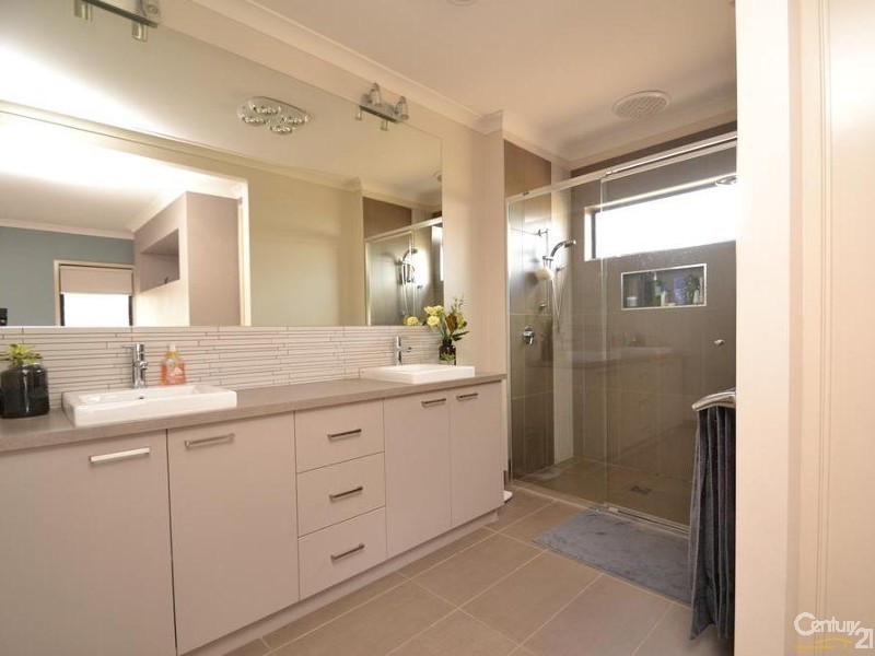 34 Bridlington Avenue, Echuca VIC 3564