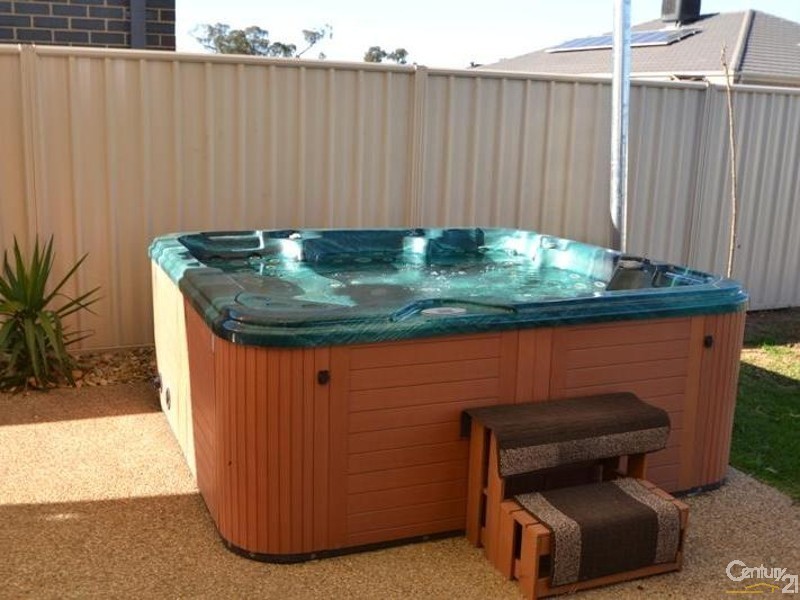 34 Bridlington Avenue, Echuca VIC 3564