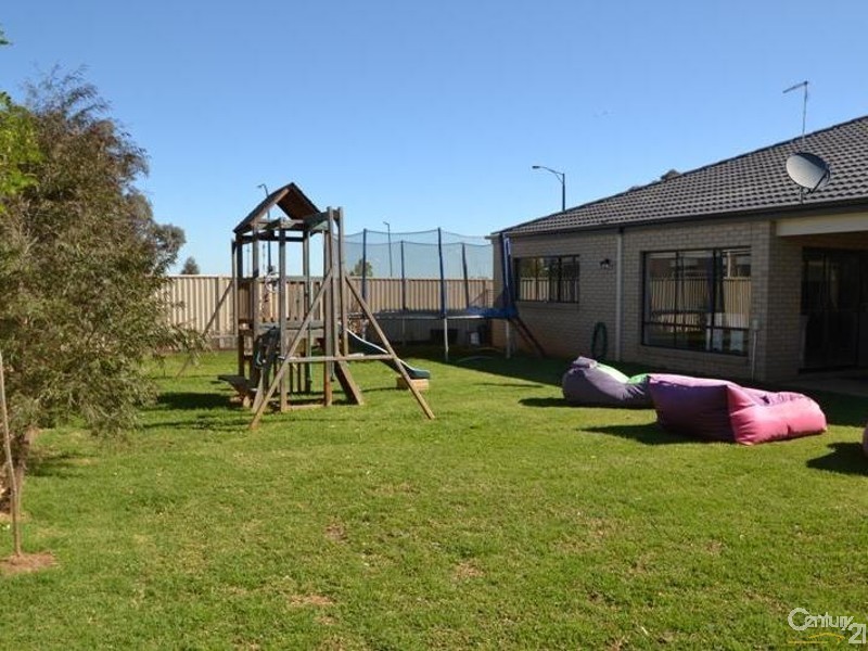 34 Bridlington Avenue, Echuca VIC 3564