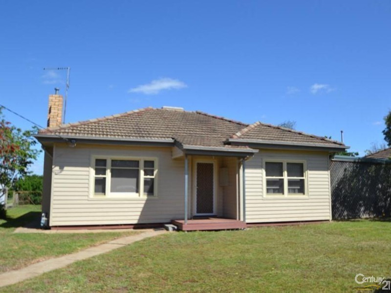 73 Hovell Street, Echuca VIC 3564