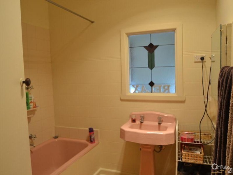 73 Hovell Street, Echuca VIC 3564