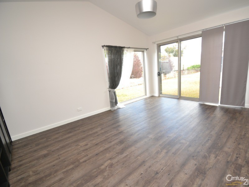 8 Forfar Drive, Moama NSW 2731