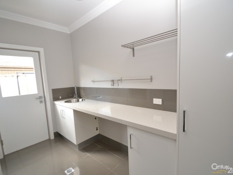 8 Forfar Drive, Moama NSW 2731