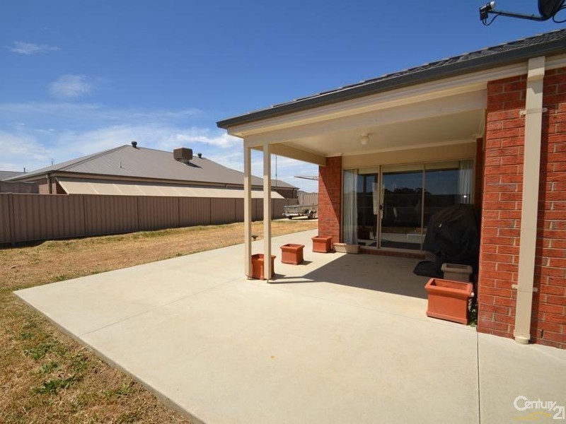 66 Wearne Road, Echuca VIC 3564