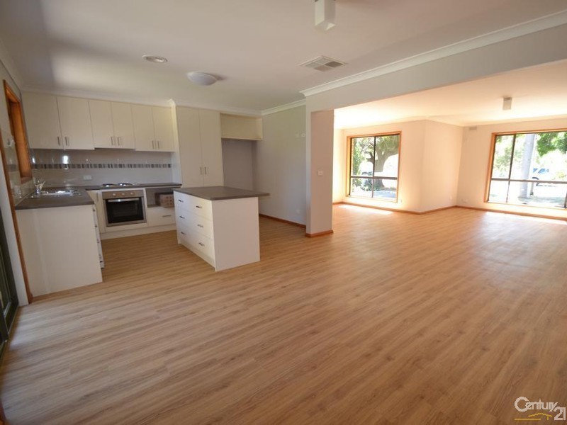 109 Campaspe Esplanade, Echuca VIC 3564