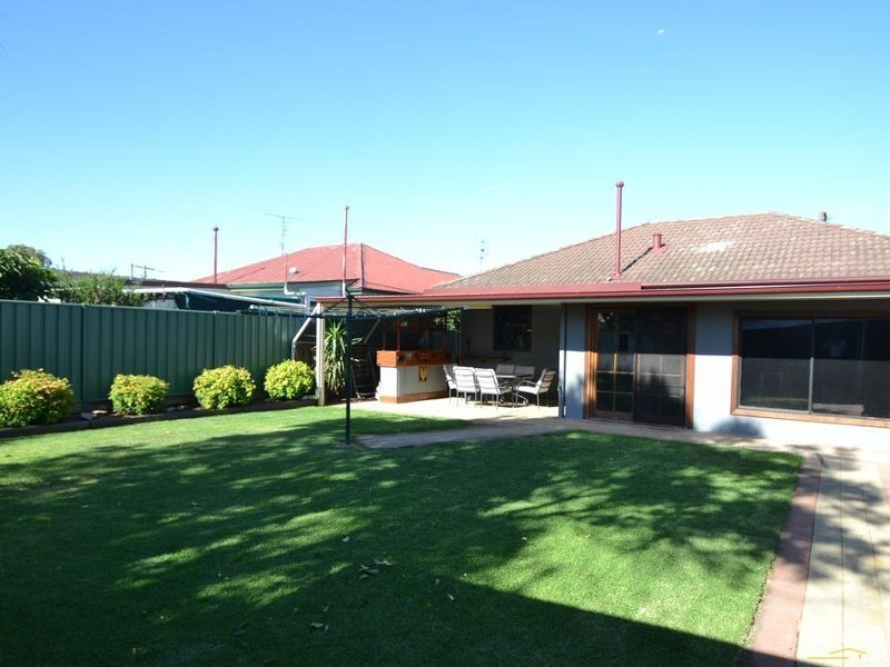 37 Fleming Street, Echuca VIC 3564