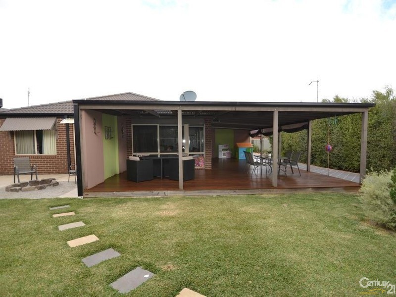 10 Brenton Avenue, Echuca VIC 3564