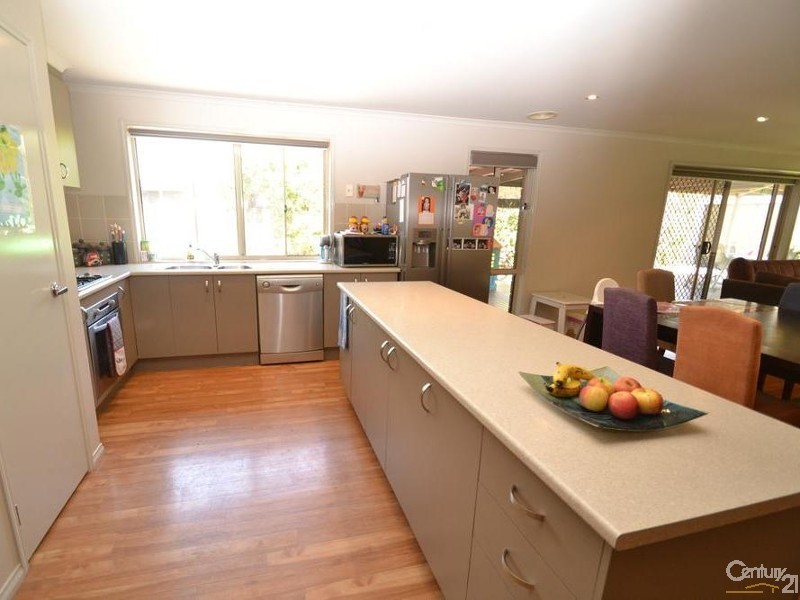 10 Brenton Avenue, Echuca VIC 3564