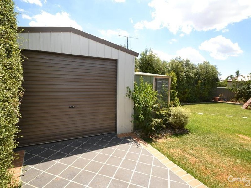 10 Brenton Avenue, Echuca VIC 3564