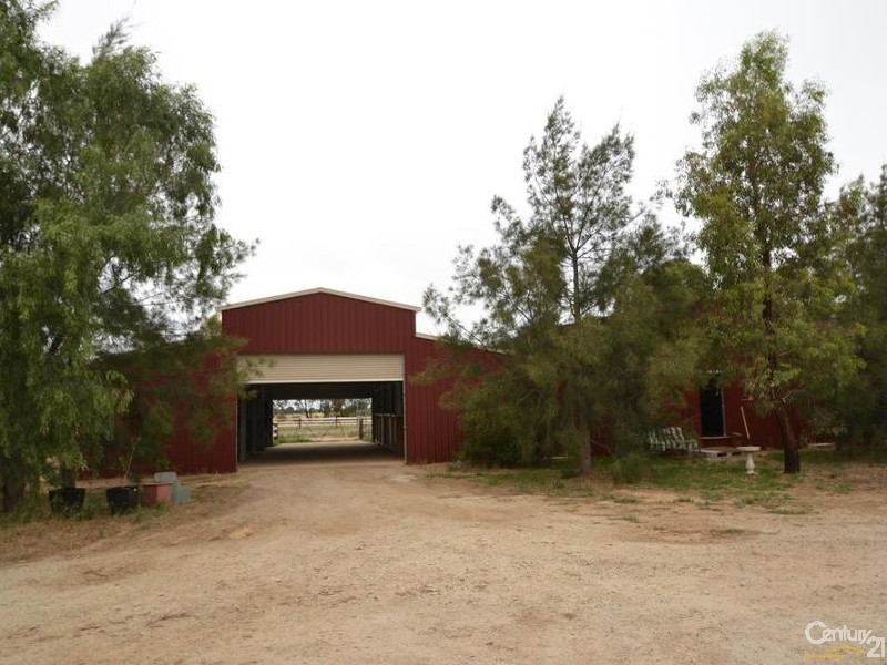 60 Point Road, Echuca VIC 3564