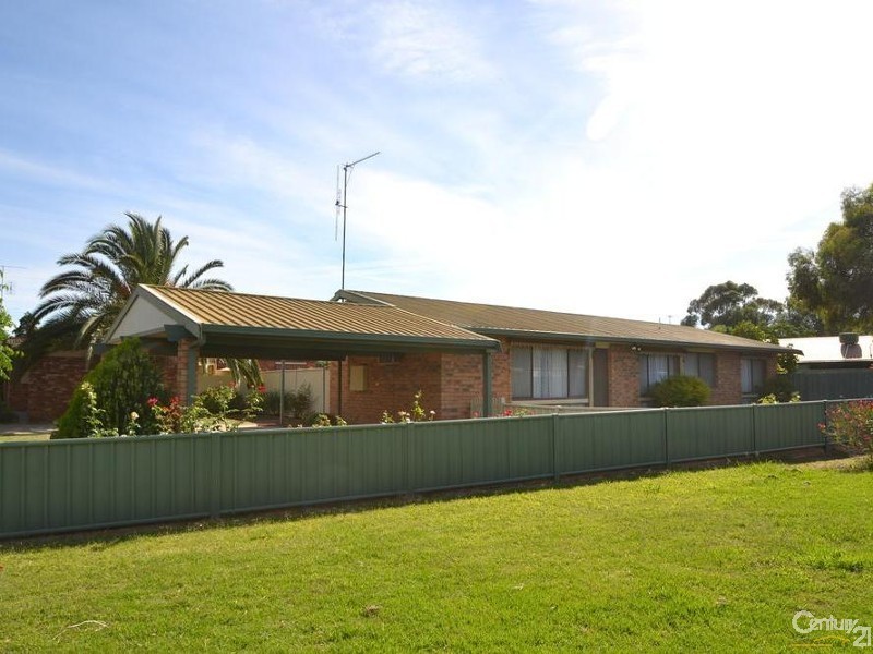 1 Lawson Drive, Moama NSW 2731