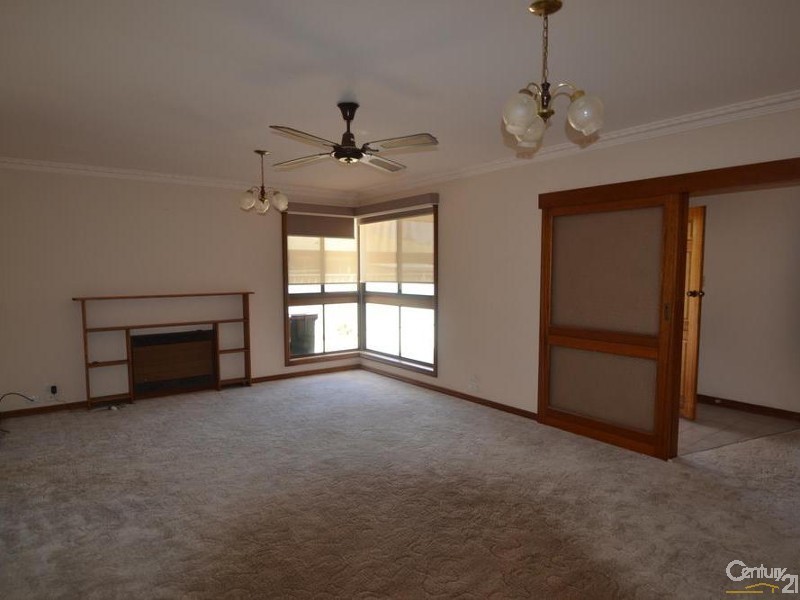 84 Lawson Drive, Moama NSW 2731