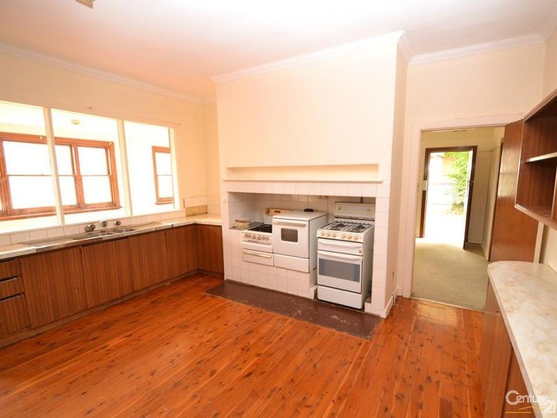 300 Ogilvie Avenue, Echuca VIC 3564