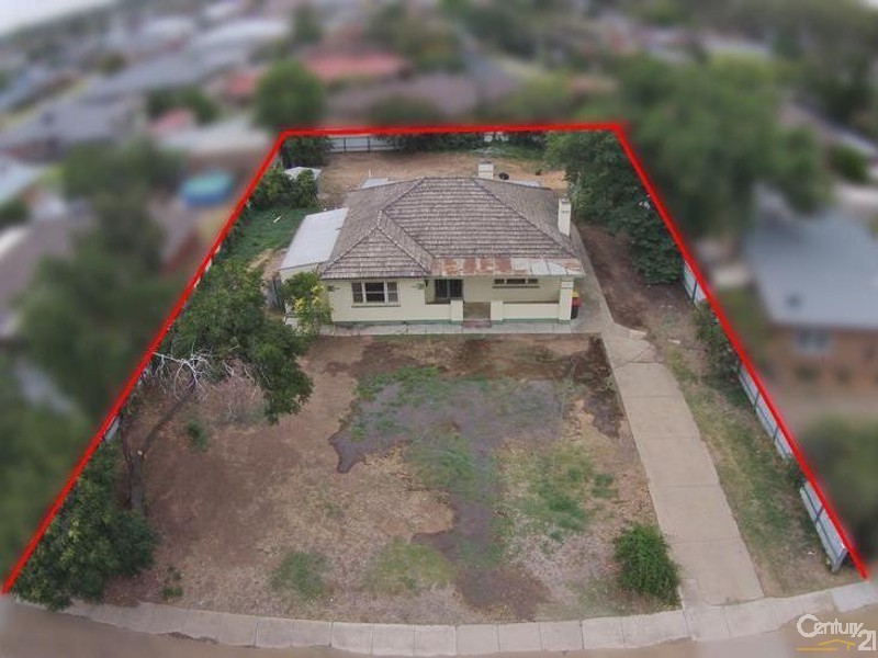 300 Ogilvie Avenue, Echuca VIC 3564