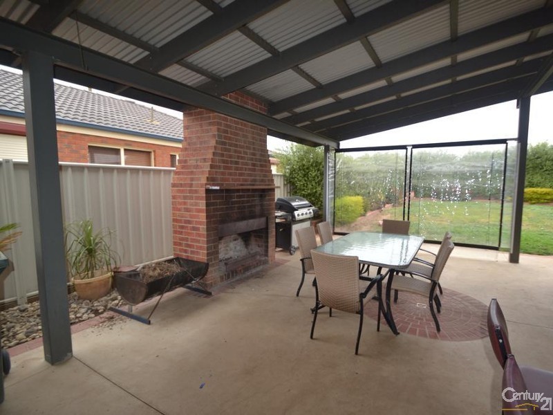 5 Aberdeen Way Moama via, Echuca VIC 3564