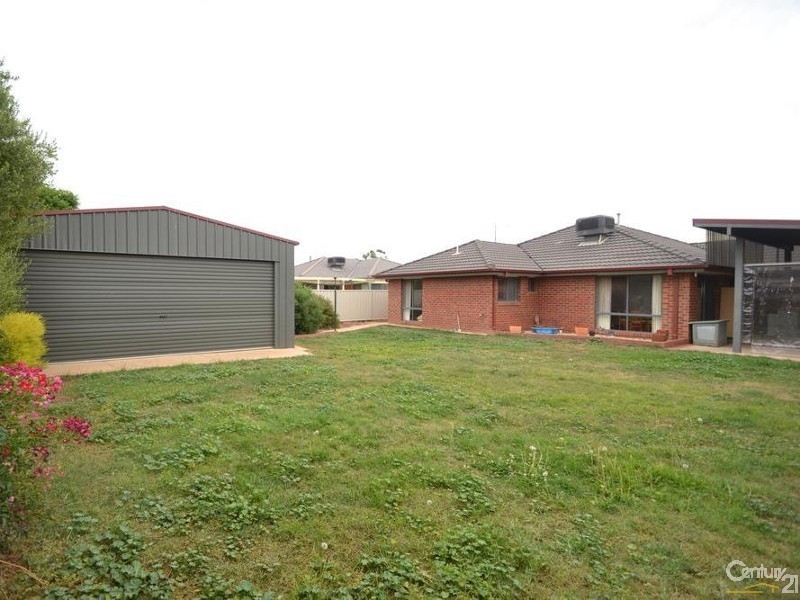 5 Aberdeen Way Moama via, Echuca VIC 3564